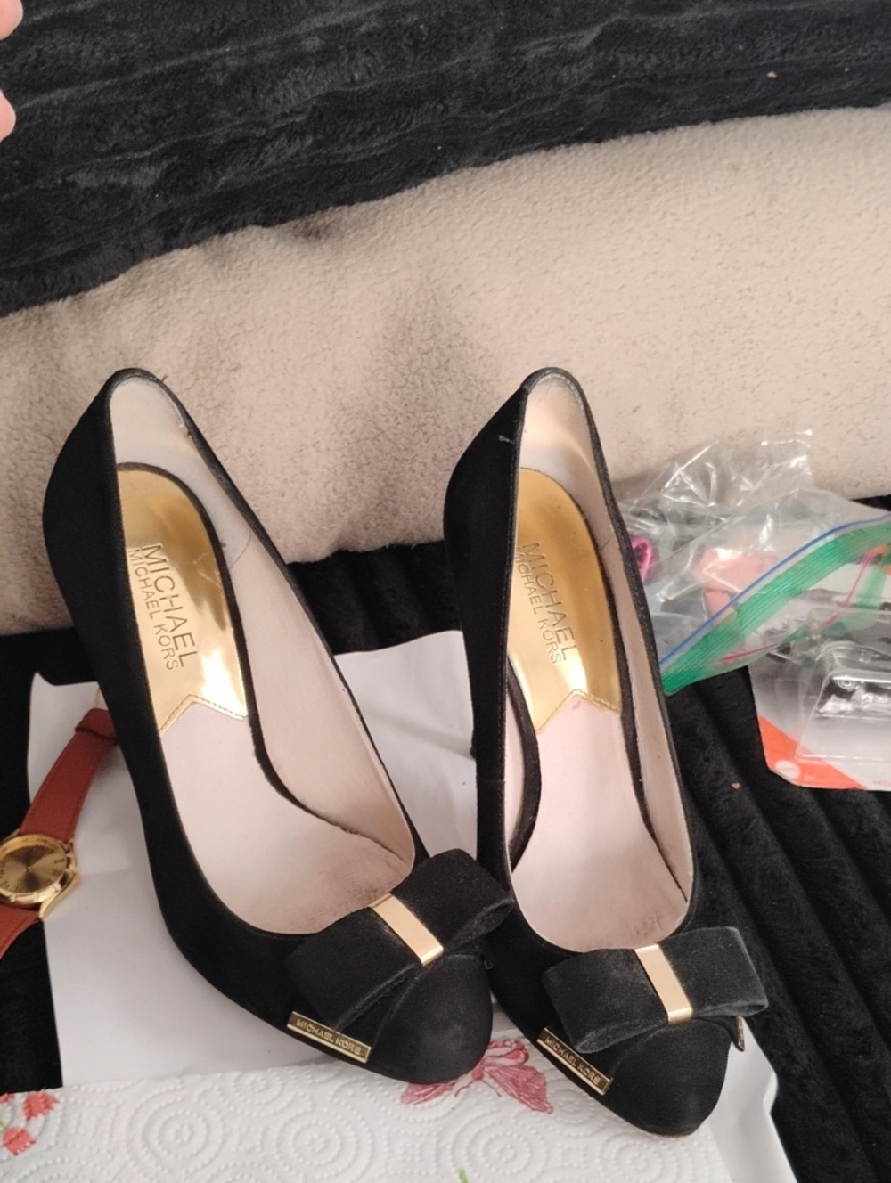 MICHAEL KORS DELPHINE SUEDE STILETTO PUMPS EXCELLENT CONDITION
